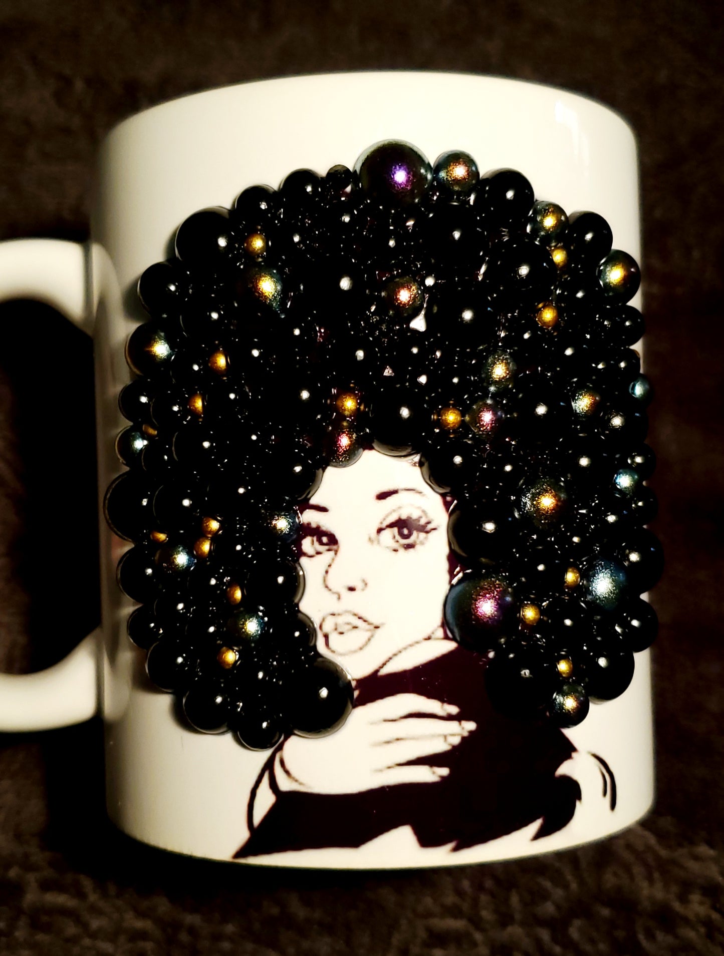 Black pearled afro mug