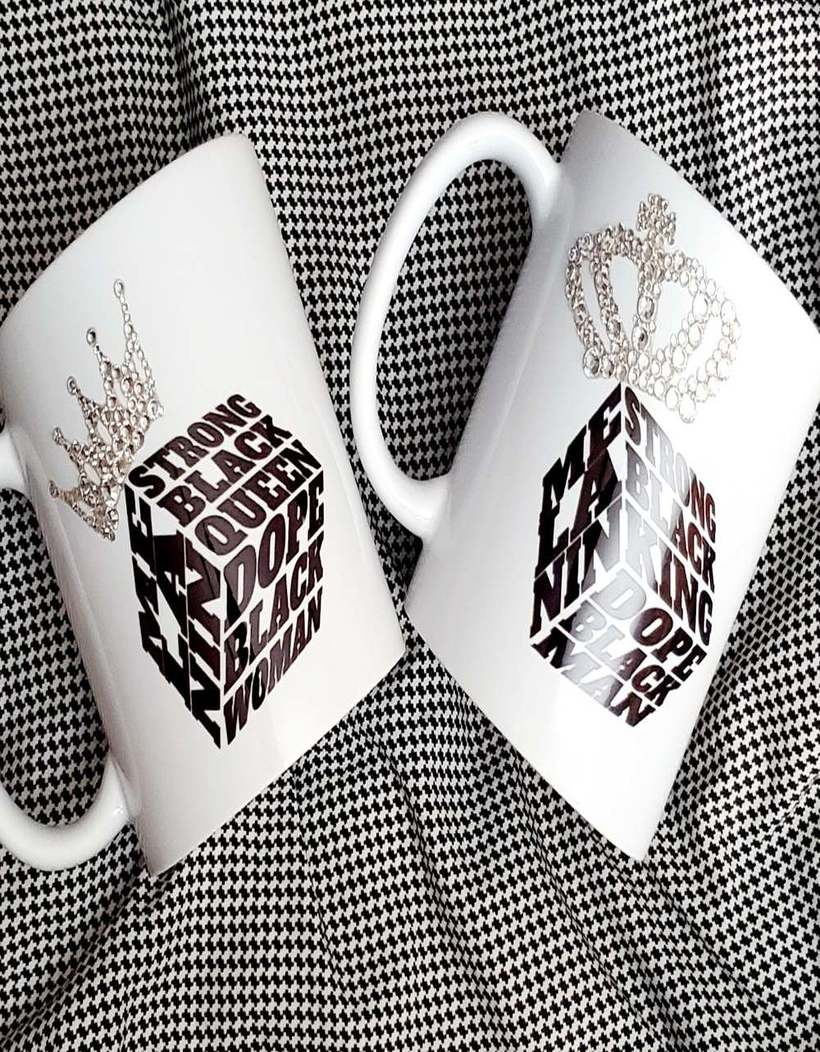 Black king and queen cubed set mug