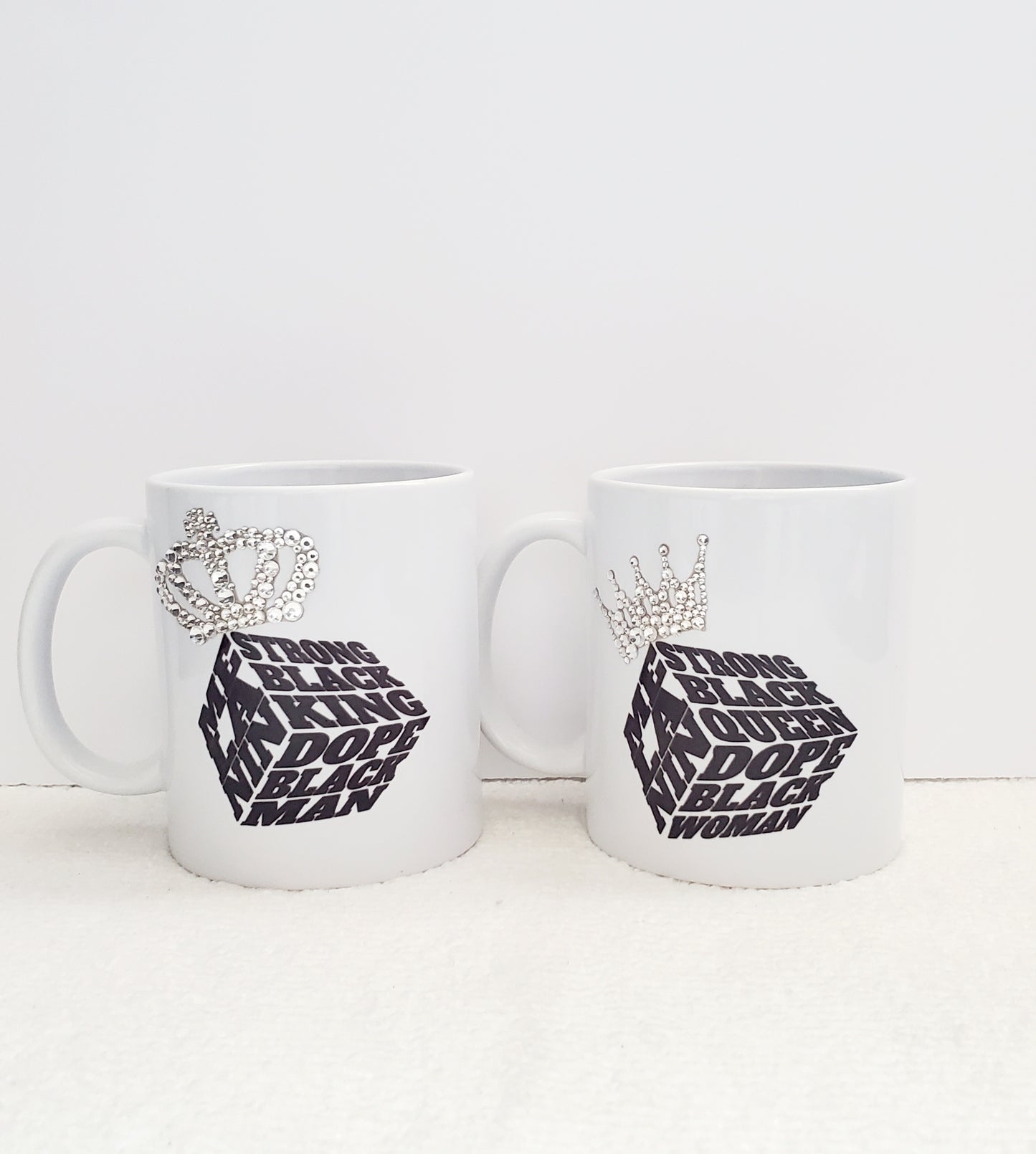 Black king and queen cubed set mug