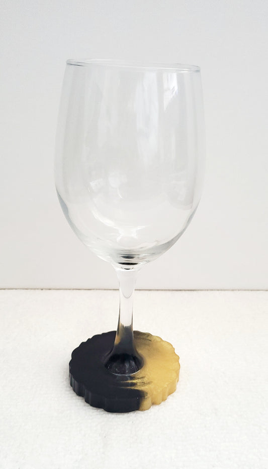 Resin based (coaster) jumbo wine glass